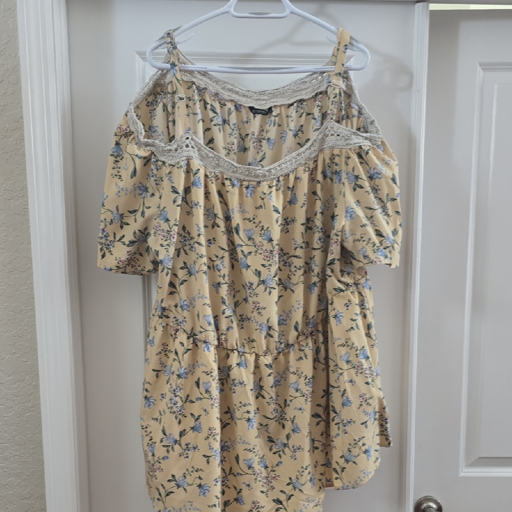BloomChic Yellow Floral Dress with Lace Detail